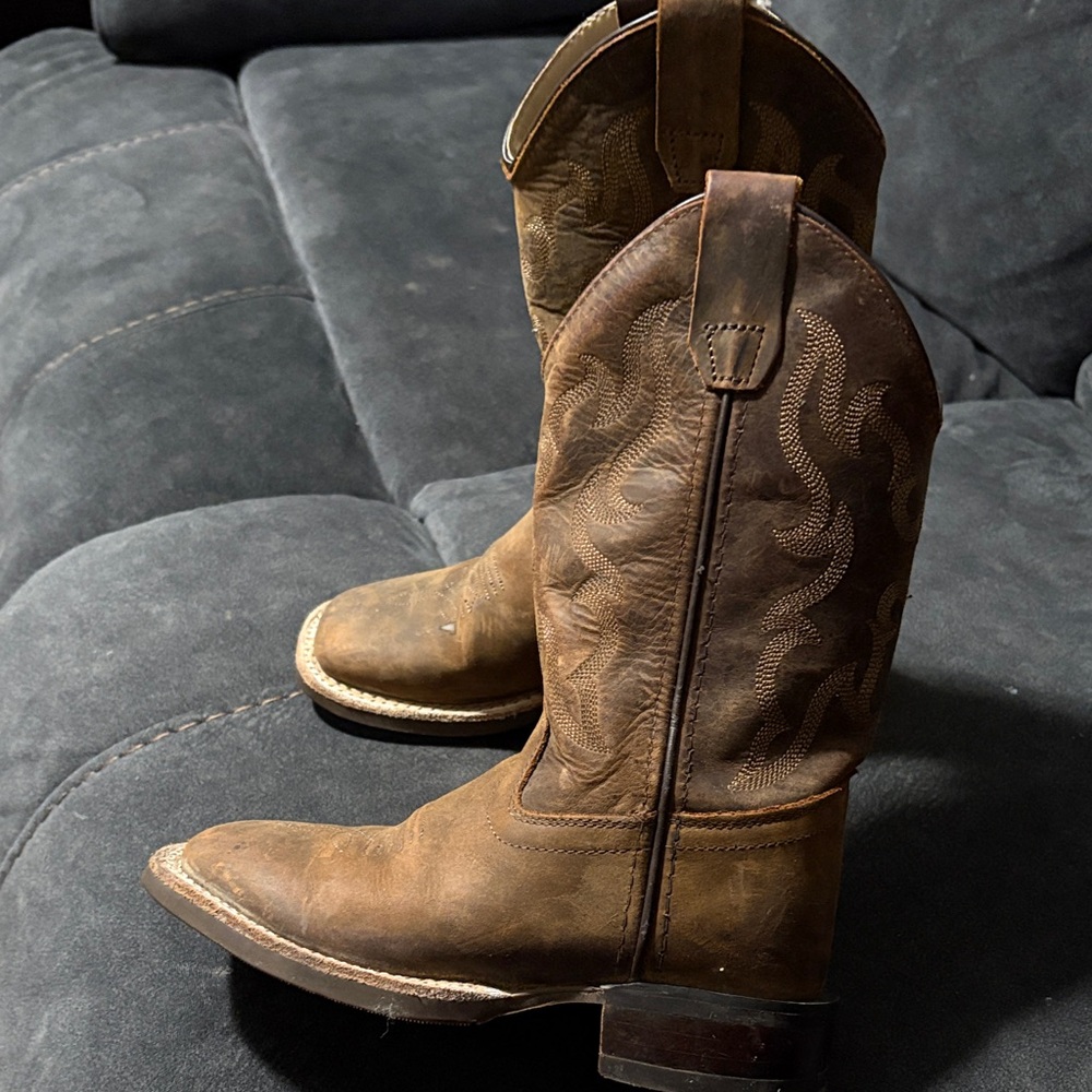 Rustic Brown Western Cowboy Boots